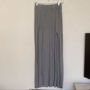 Very soft brandy melville skirt